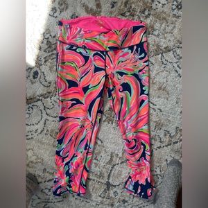 Lilly Pulitzer Luxletic leggings size large banana flambe